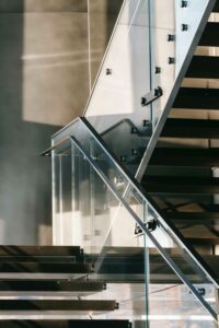 Caractéristiques techniques de l'escalier en verre 
