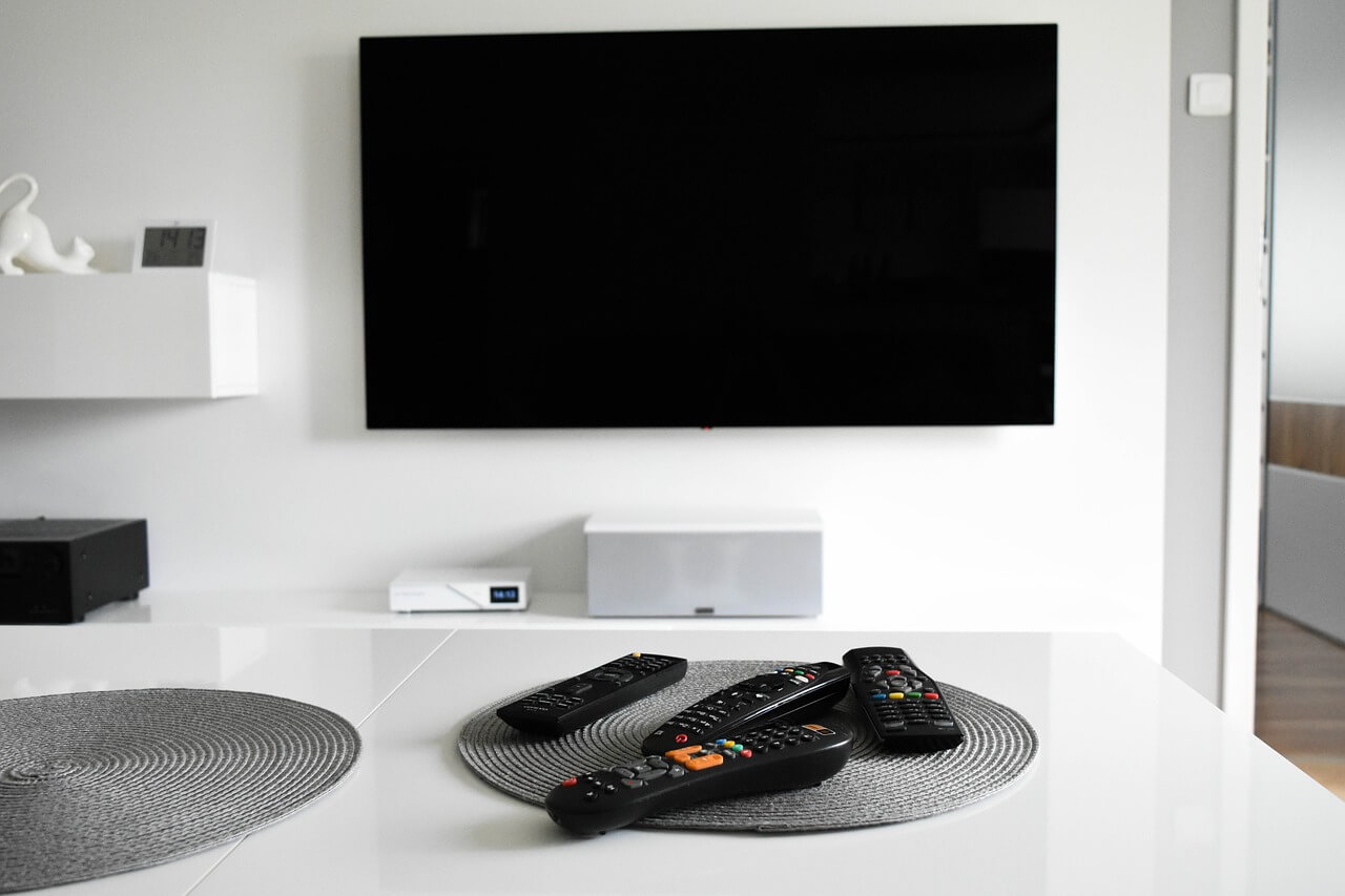 Qu Est-Ce Que Vous Recommandez Pour Nettoyer Votre TV LED