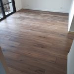 Nettoyer un parquet en bois huilé