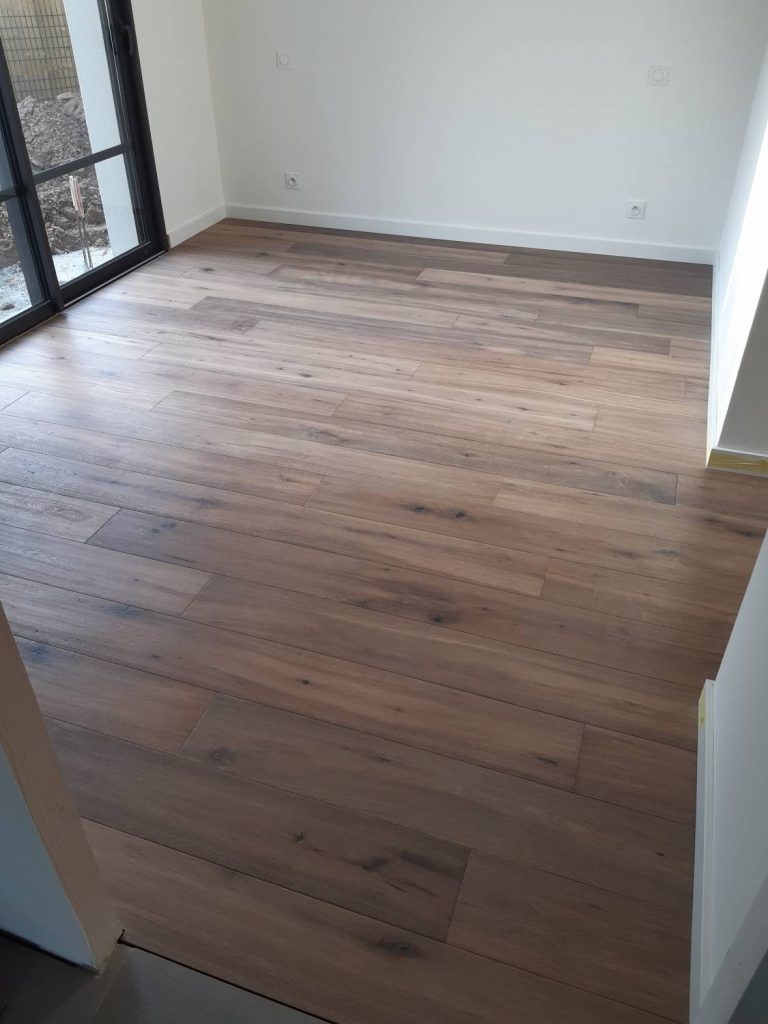 Nettoyer un parquet en bois huilé